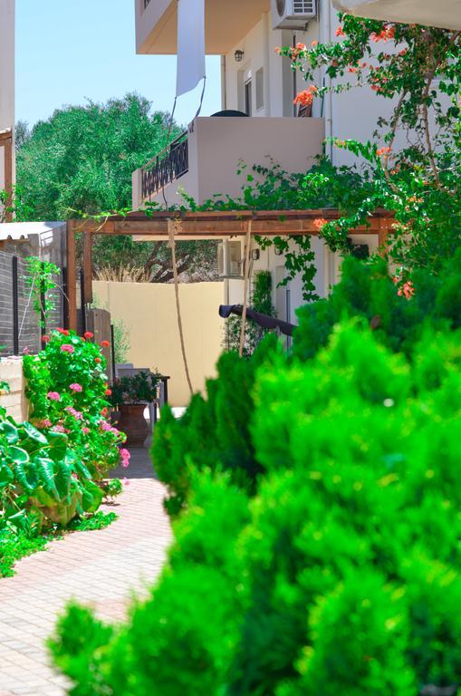 Home Suites Hersonissos  Bagian luar foto
