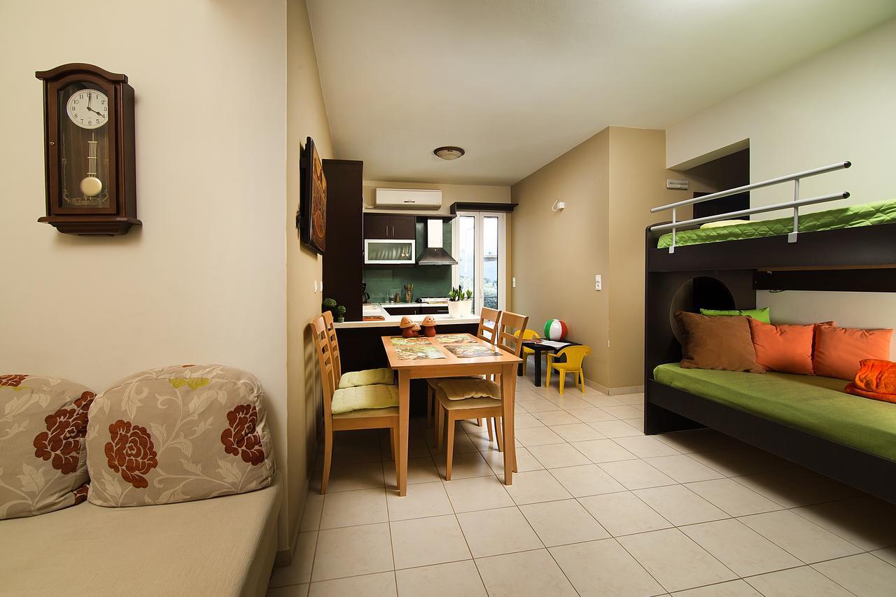 Home Suites Hersonissos  Bagian luar foto