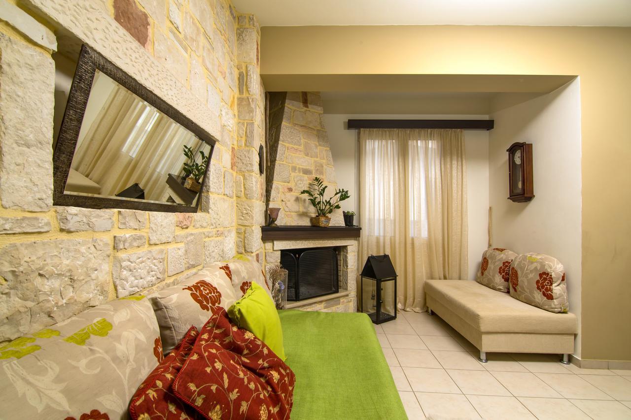 Home Suites Hersonissos  Bagian luar foto