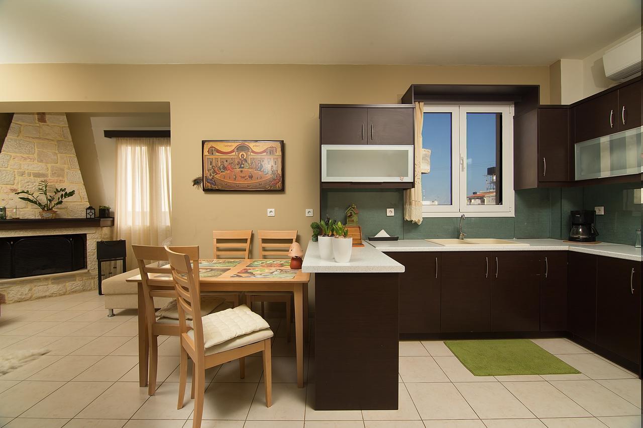 Home Suites Hersonissos  Bagian luar foto