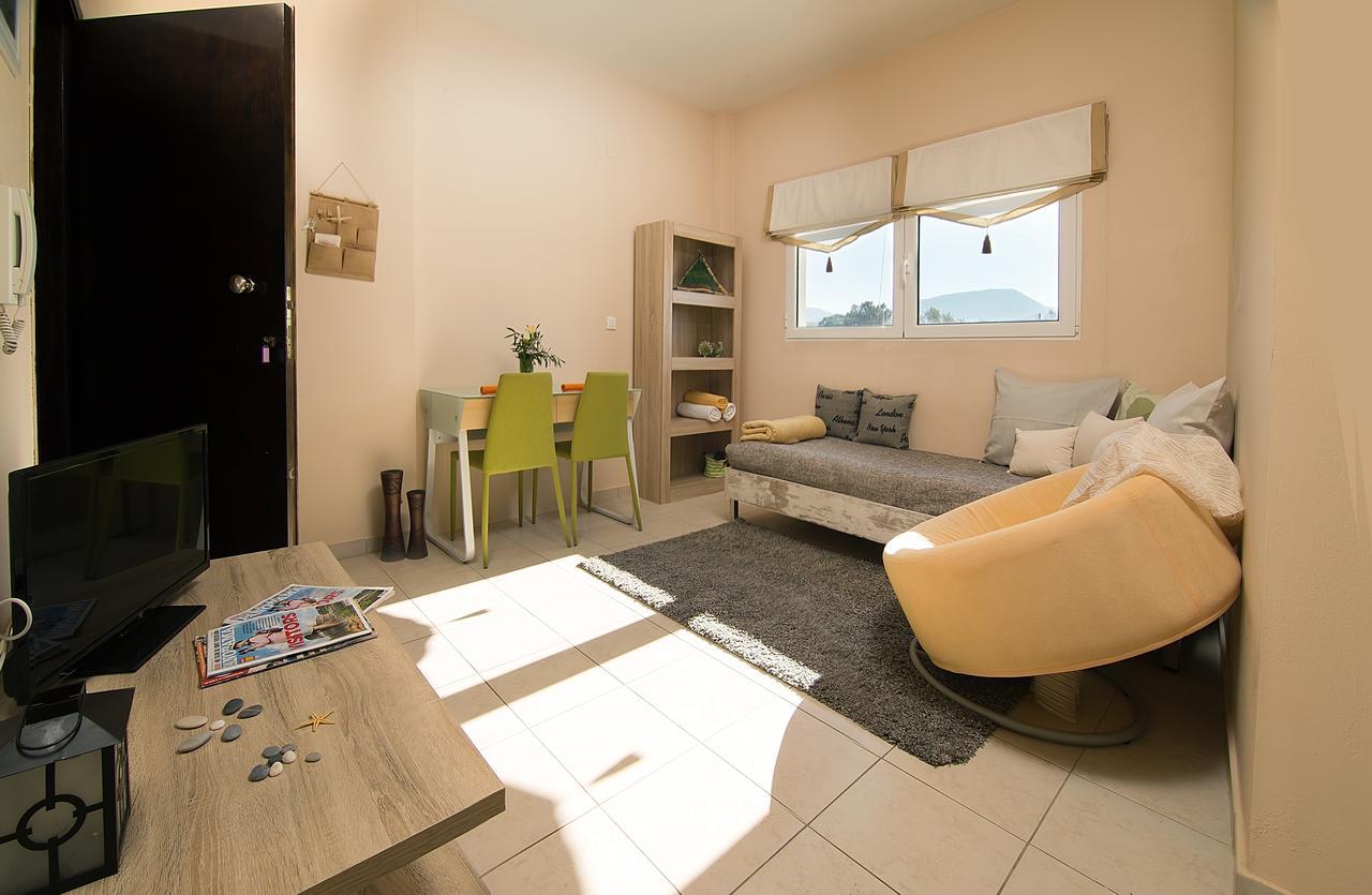 Home Suites Hersonissos  Bagian luar foto