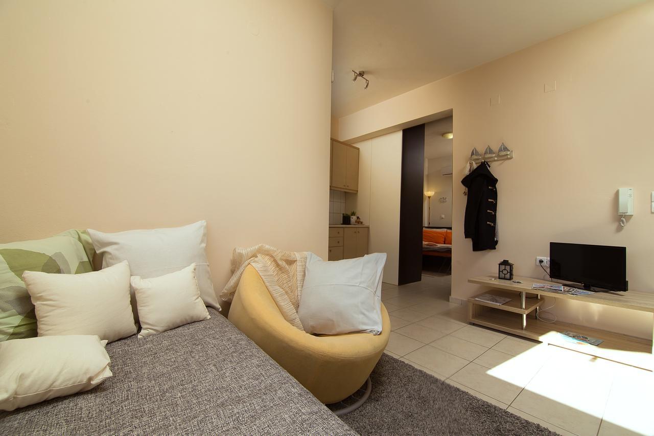 Home Suites Hersonissos  Bagian luar foto