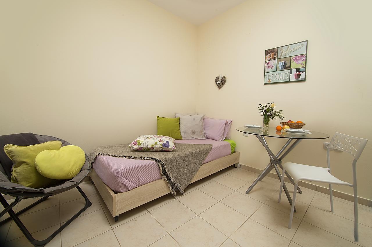 Home Suites Hersonissos  Bagian luar foto